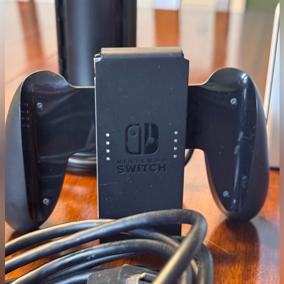 Nintendo Switch OLED White with 512GB Gengar MicroSD Carrying Case Extras Box - Picture 4 of 12